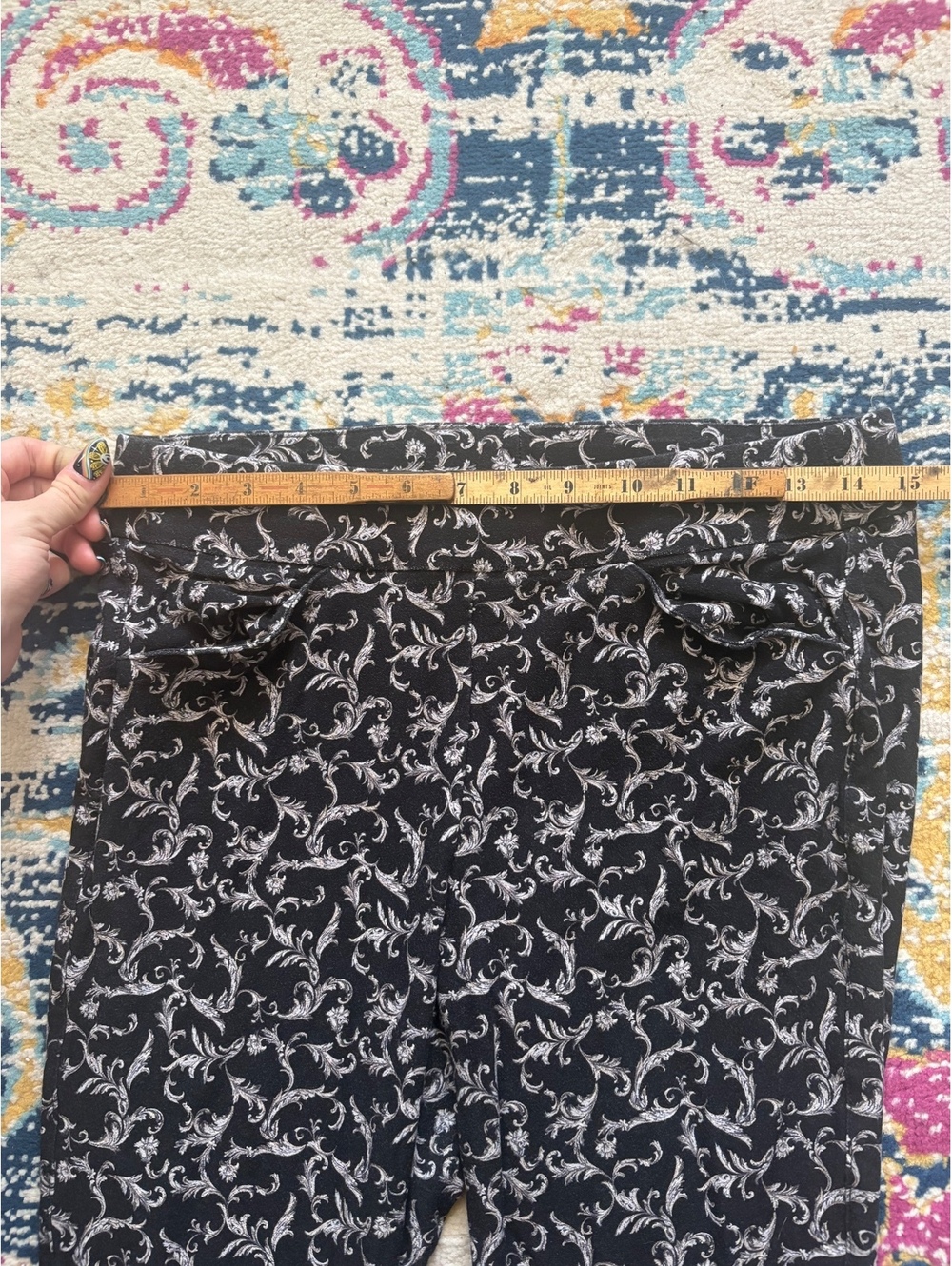 Chico's Travelers Size 0R Pants Black Silver Paisley Pull On Ankle Stretch - Picture 5 of 7
